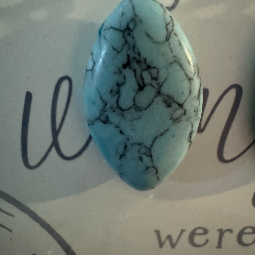 Handcrafted natural stone earrings - Picture 3 of 3